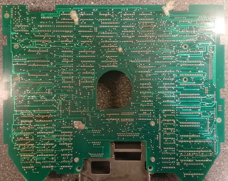 File:TDV2215 MB B cropped.JPG