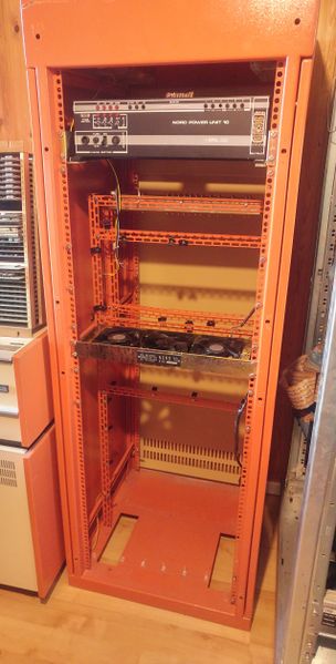 File:NORD-10 Naked cabinet.jpg