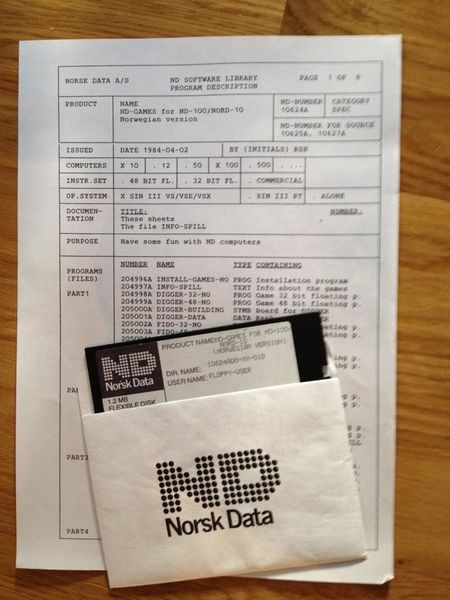 File:ND-GAMES Floppy and PD.jpg